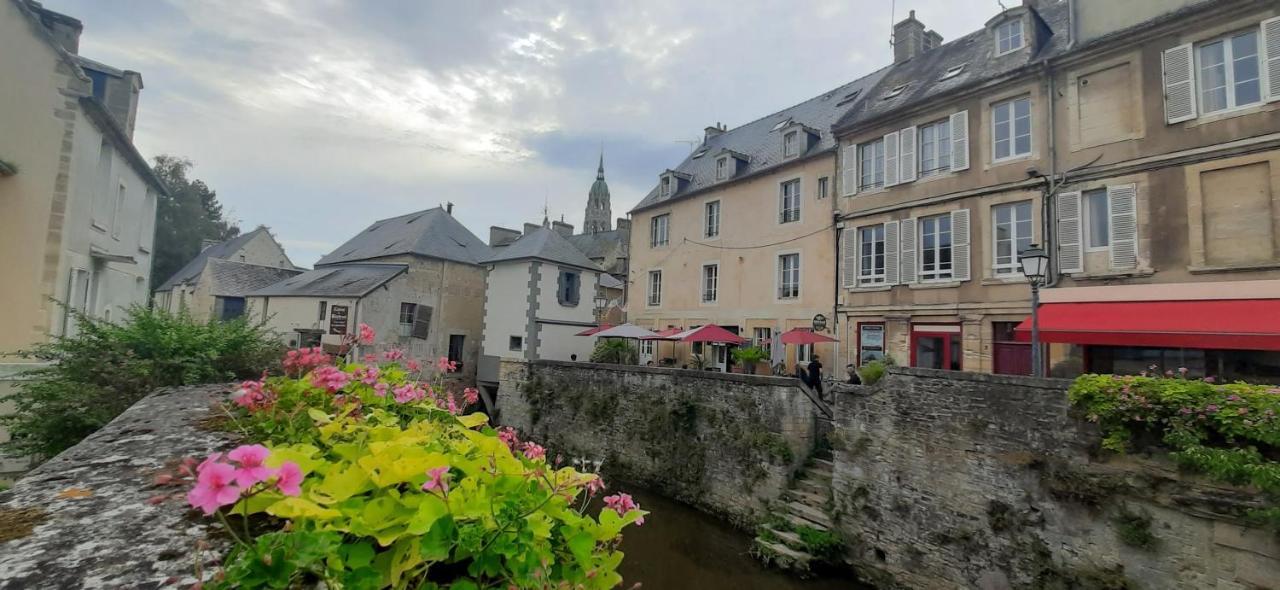 Ferienwohnung Le P'Tit Croissant Bayeux Exterior foto